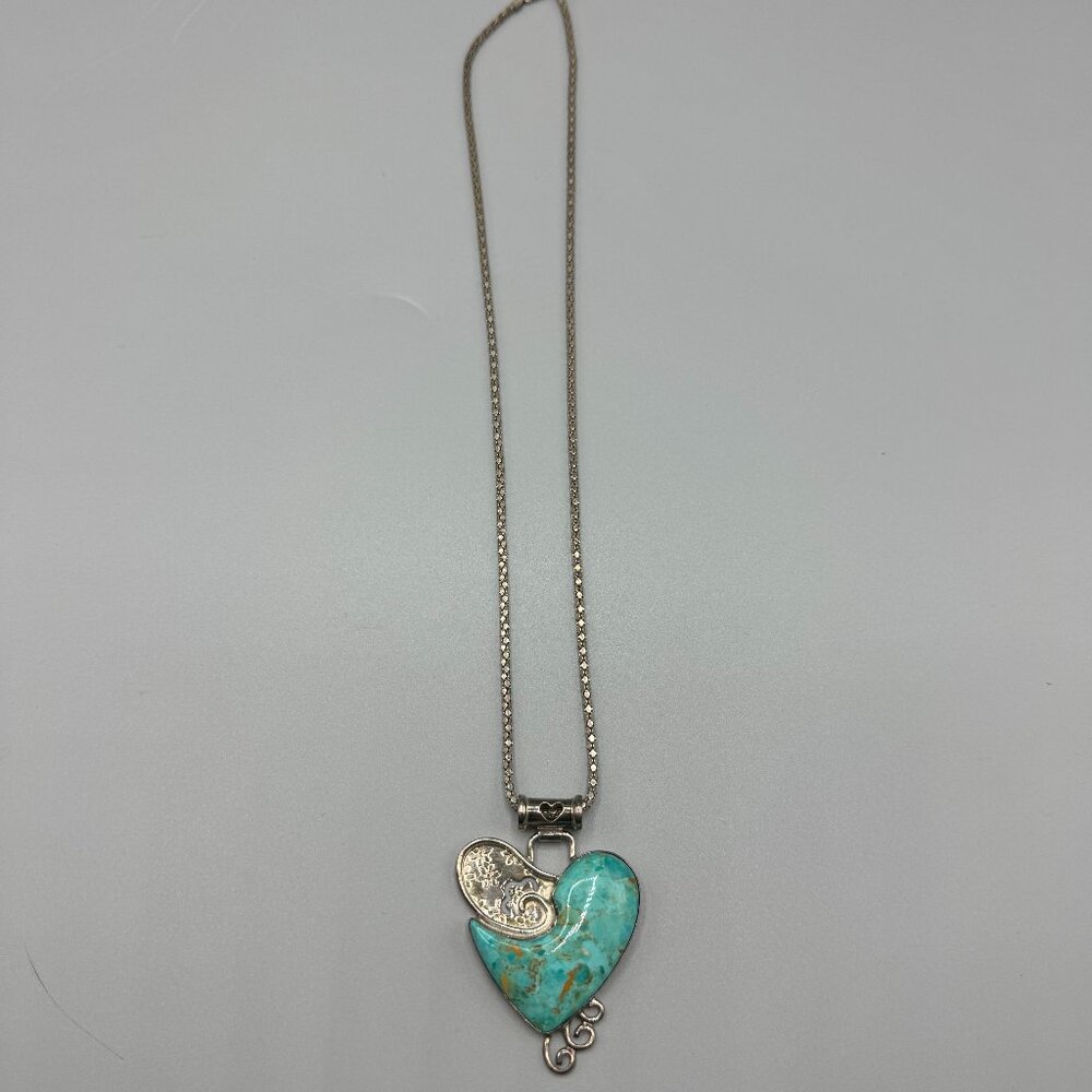 Turquoise stone on sterling silver box chain